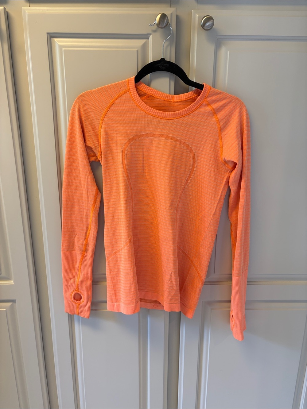 Lululemon athletica swiftly tech size 8 orange long sleeve shirt